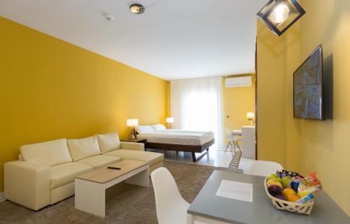 Alhaurín el Grande Hotel La Palmera מראה חיצוני תמונה